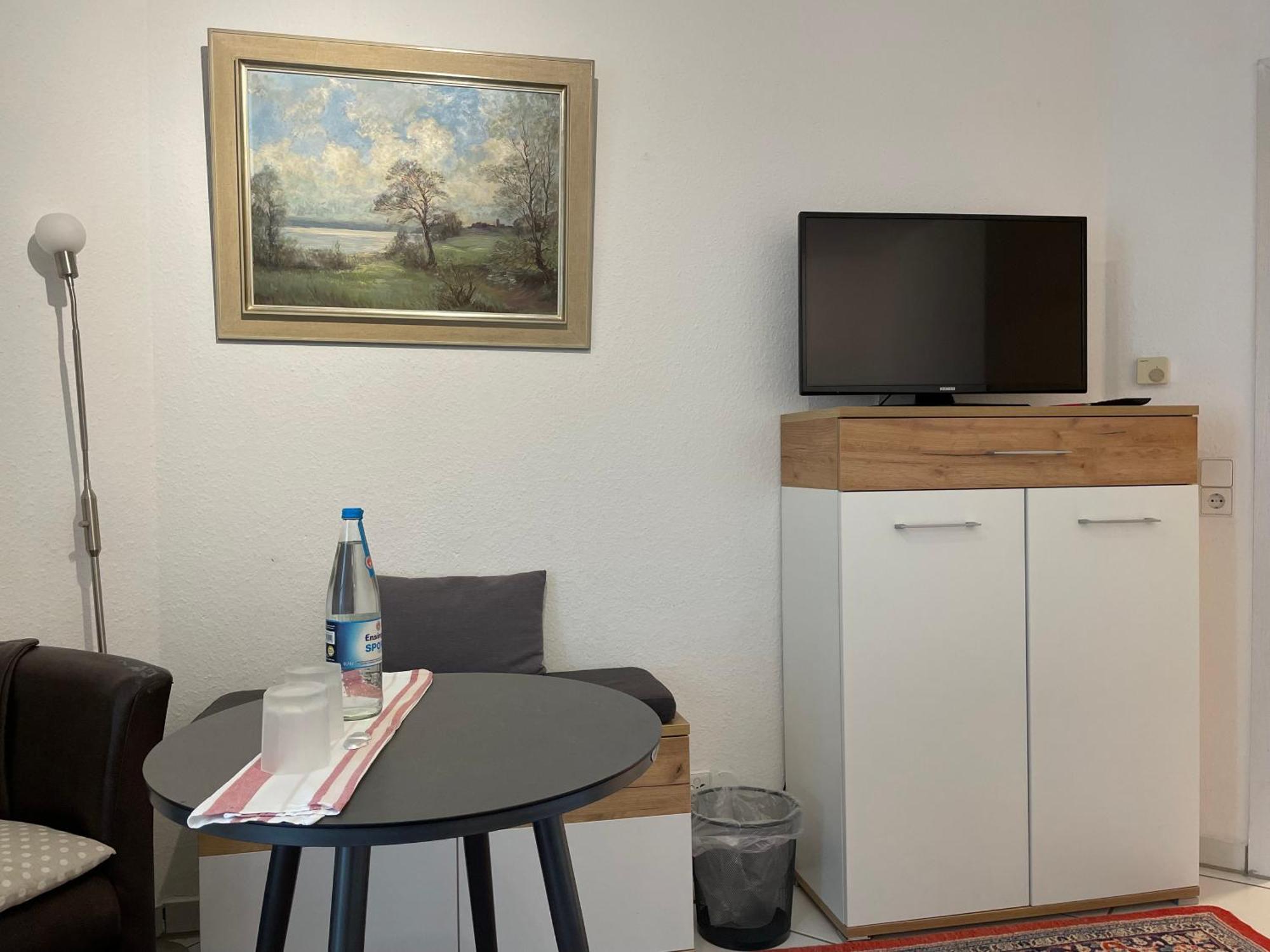 Gaestezimmer Bei Ingrid Tuebingen Exterior photo